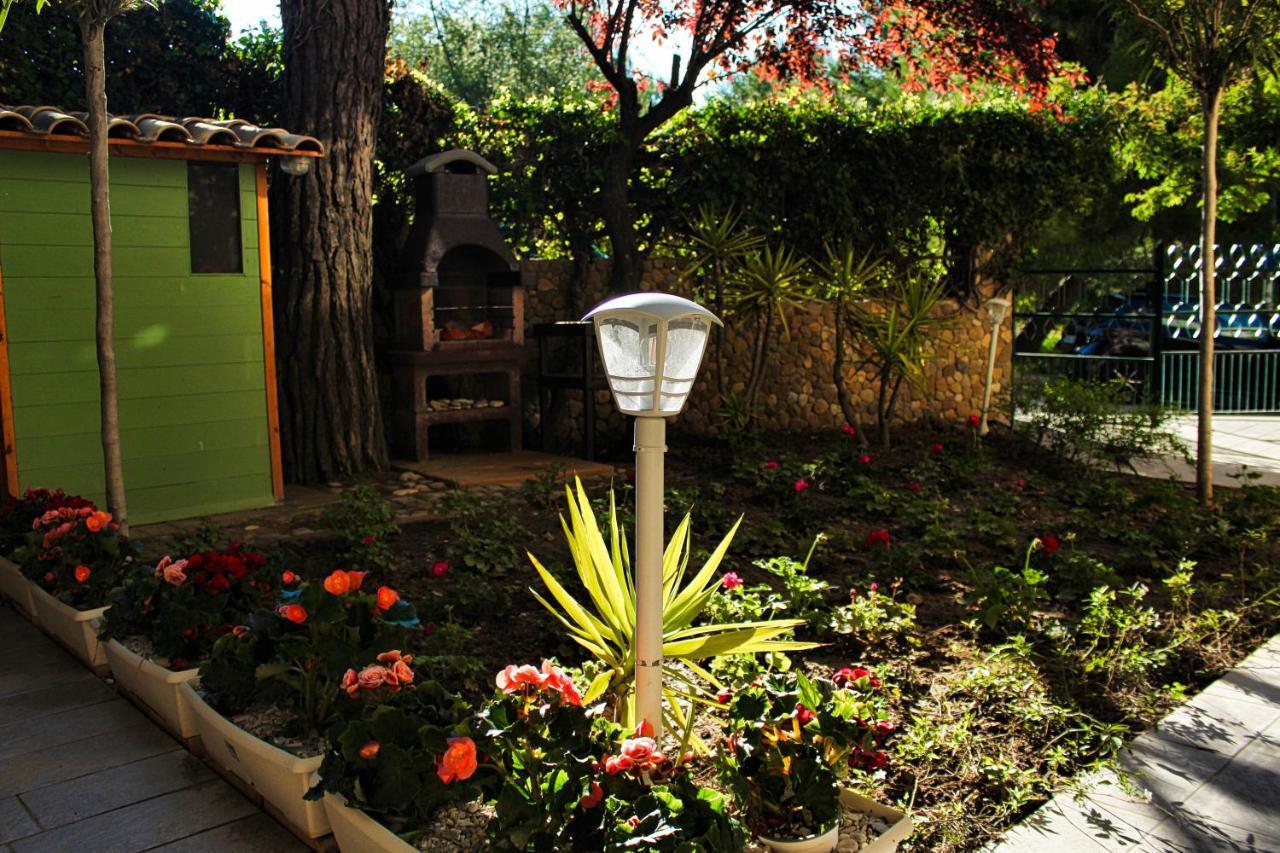 La Casa Di Nonno Giulio Bed & Breakfast Porto Sant'Elpidio Exterior photo